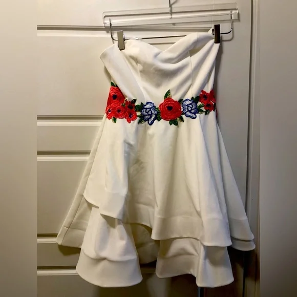 B Darlin | Dresses | B Darlin Junior Embroidered Dress Size 78 | Poshmark B Darlin | Dresses | B Darlin Junior Embroidered Dress Size 78 | Poshmark